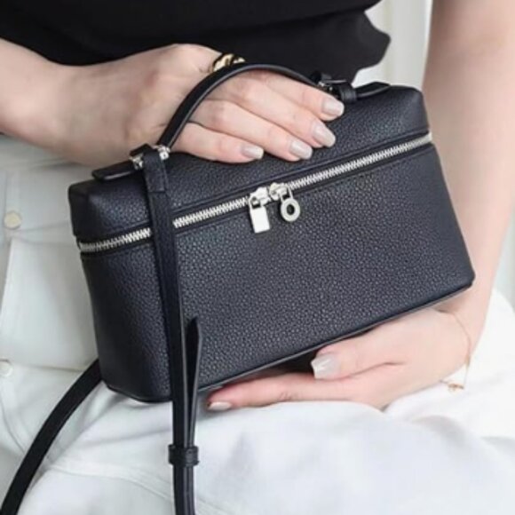 Fashion Small Side Bag Crossbody Bag Black Vegan Leather Silver Hardware - NWT - Picture 16 of 16